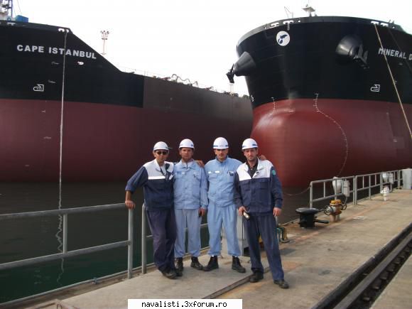 poze bulk carrier de 168000 poze taifun santier naval filipine hanjin